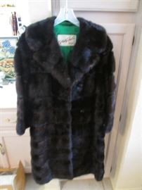 Stay Warm in this Mink and Suede Fur Coat!
