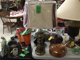 Touch lamp with shade