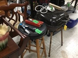 Stool & charcoal grill
