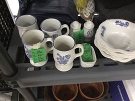 Phaltzgraff items in excellent condition; Folk art pattern