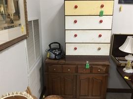 4 drawer chest and small chest on bottom