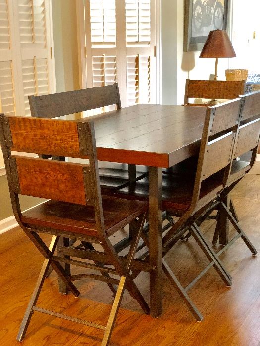 Great looking kitchen or dining room table with chairs