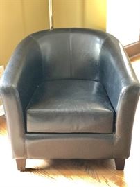 Leather/vinyl barrel chair