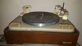 English Garrard Turntable, turns on but doesn't turn. 4 speeds - 16/33/45/78