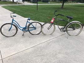 Vintage Ladies Schwinn Bicycle & Schwinn Men's Cruiser w/ Tags