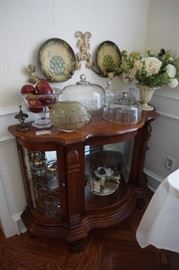 Beautiful Curio and various decor and serving pieces