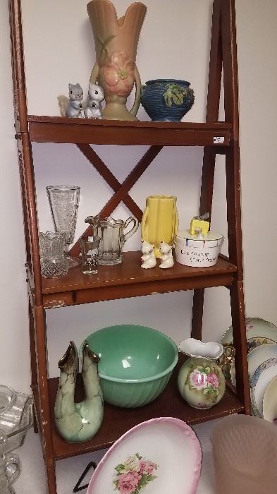 Much pottery, plates, figurines and glassware. Roseville, Hull, Jadite