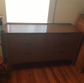 Matching Kroehler Mid Century Bureau and Dresser Set And Mirror That Can Be Sold As A Set Or Alone. Great 50’s look.