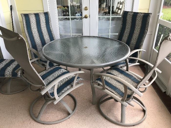 PATIO TABLE & CHAIR SET