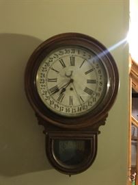 Waterbury antique 8 day clock