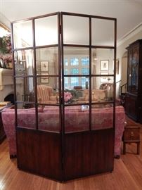 FOLDING BEVELED GLASS SCREEN