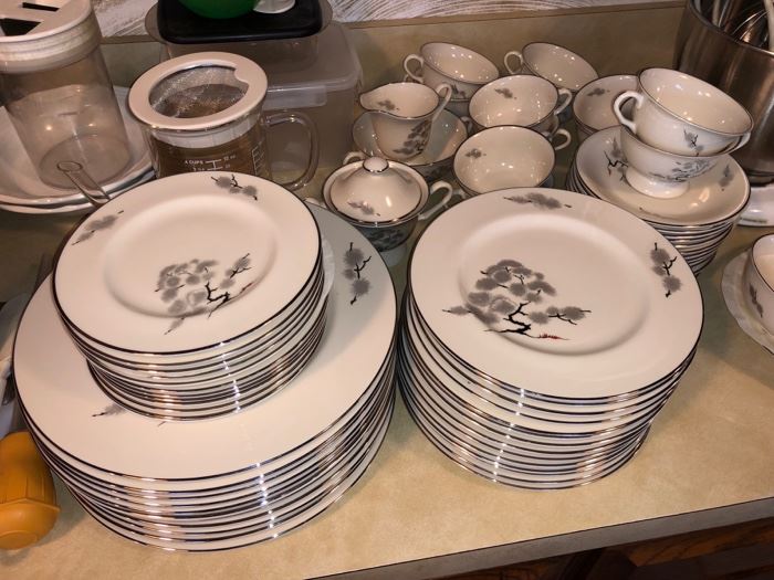 Pickard china “Hemlock” service for 12 plus serving pieces.......
