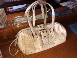 Dooney and Bourke purse
