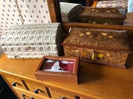 Jewelry boxes