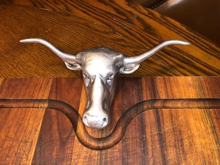 Bruce Fox Designs adorable steer cutting board......