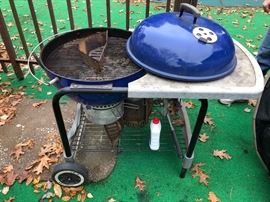 Cobolt blue Weber grill