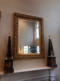 MIRRORS AND DECORATIVE ACCESSORIES