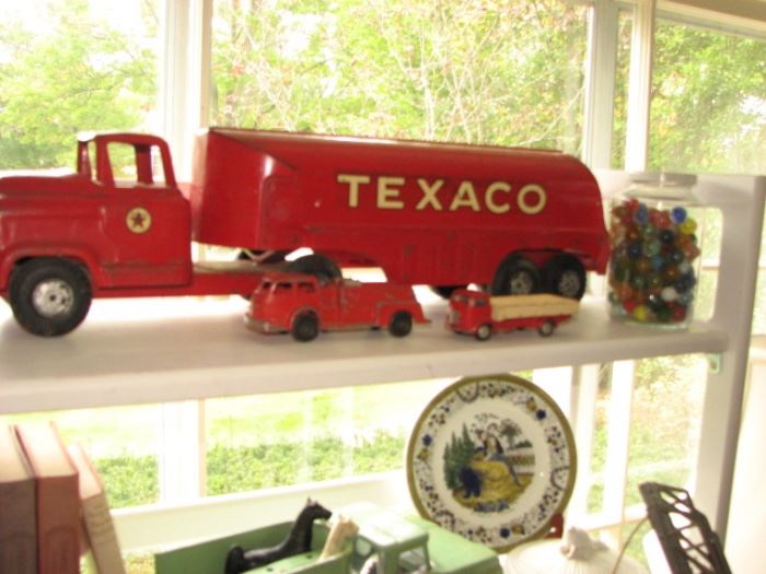 Vintage Tin Litho & Die Cast Texaco tanker, marbles