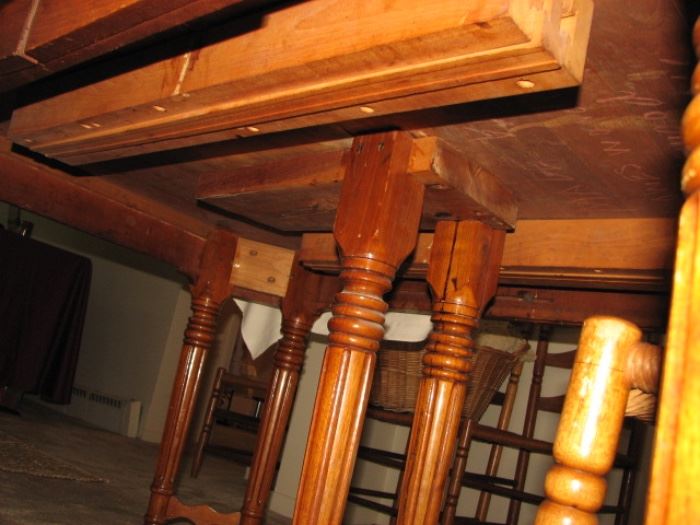 Amish cherry dining table
