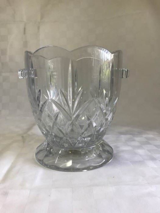 Vintage assorted glassware https://ctbids.com/#!/description/share/55809
