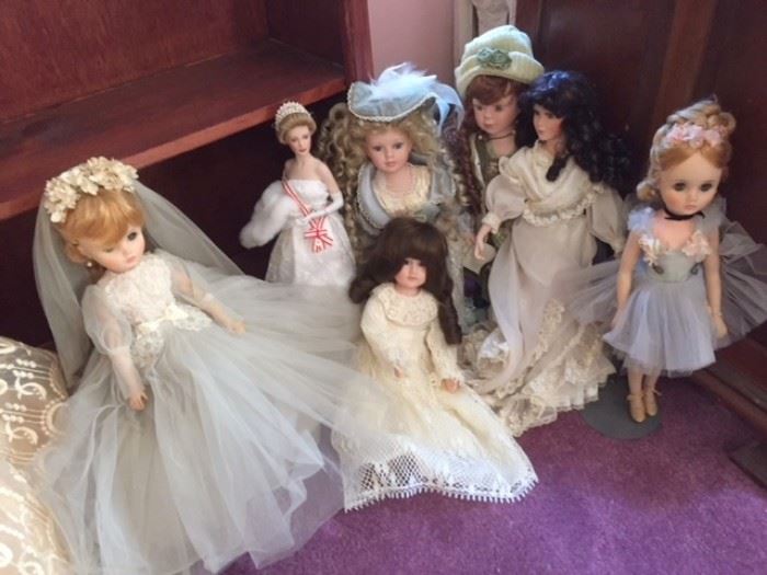 Madame Alexander bride doll (left) and Madame Alexander ballerina doll (right). Both in very good condition.