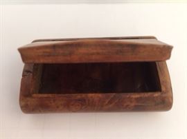 Antique burl snuff box