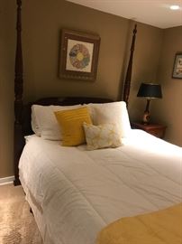 Queen size four poster bed