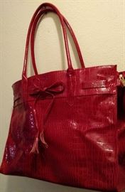 Dark red tote bag