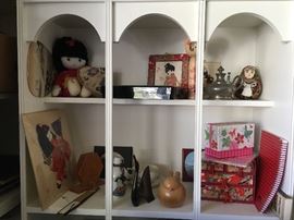 Travel memorabilia and collectibles