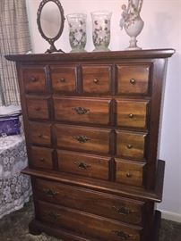 chests of drawers, mirrors, vintage figurines