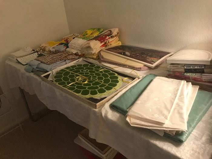 Retro towels, place mats and  linens