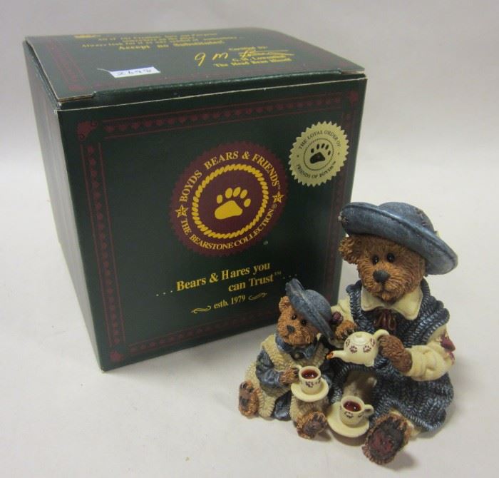 BOYD'S BEAR 1993 WITH BOX 
