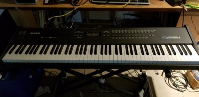 "ALESIS" QS8.1 keyboard.