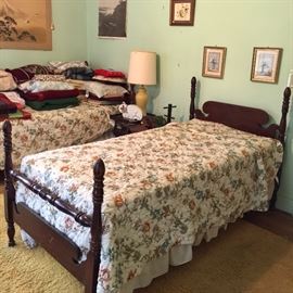 Vintage matching twin beds