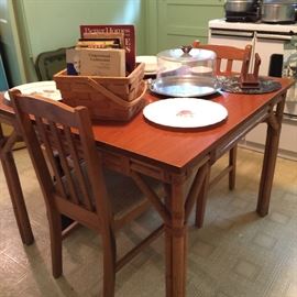 Kitchen table with bamboo base, 2 chairs