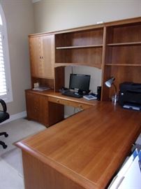 Sleigh Modular Office Furniture, in primo condition! Has alternate cherrywood handles.