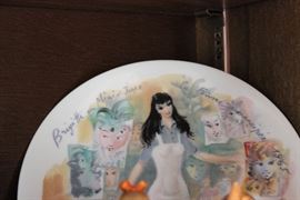 Collectible plates