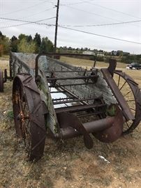 antique manure spreader