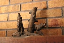 wolf sculpture