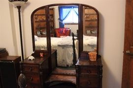 antique vanity