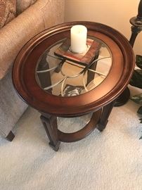 Gorgeous modern end table with glass top ! 