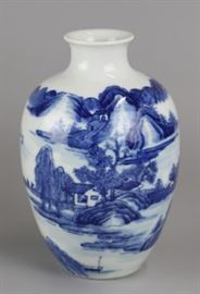 Chinese blue & white porcelain vase, Qing dynasty