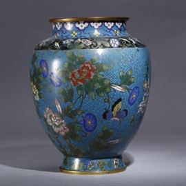 Chinese cloisonne jar, 19th c.