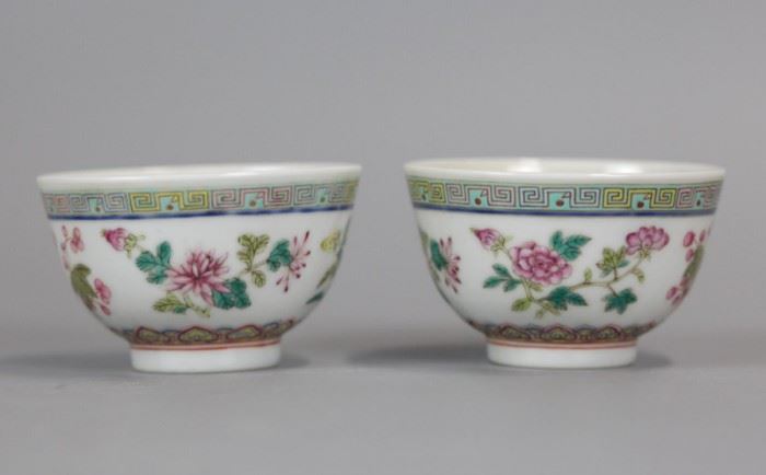 pair of Chinese porcelain cups w/ floral motif