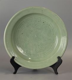 Chinese longquan porcelain charger