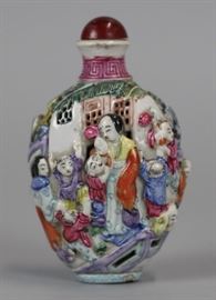 Chinese porcelain snuff bottle, Qing dynasty