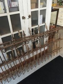 VINTAGE HEAVY IRON FENCING 