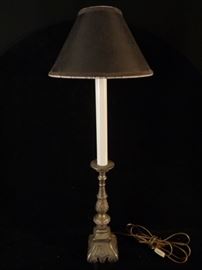 DiErras cast metal candlestick table lamp