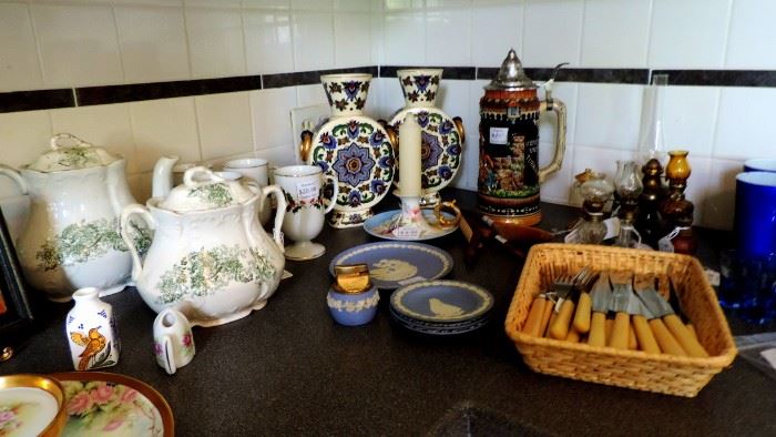 Wedgwood & China Teapots