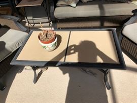 COORDINATING COFFEE TABLE 